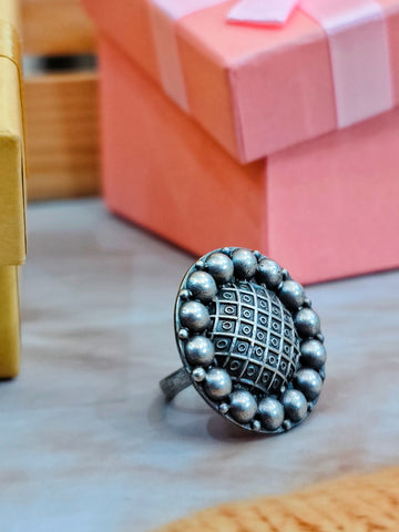 Parijat Black Metal Rings from Mrigaya by Nandini for daily office wear | casual Indian ethnic wear - Mrigaya India