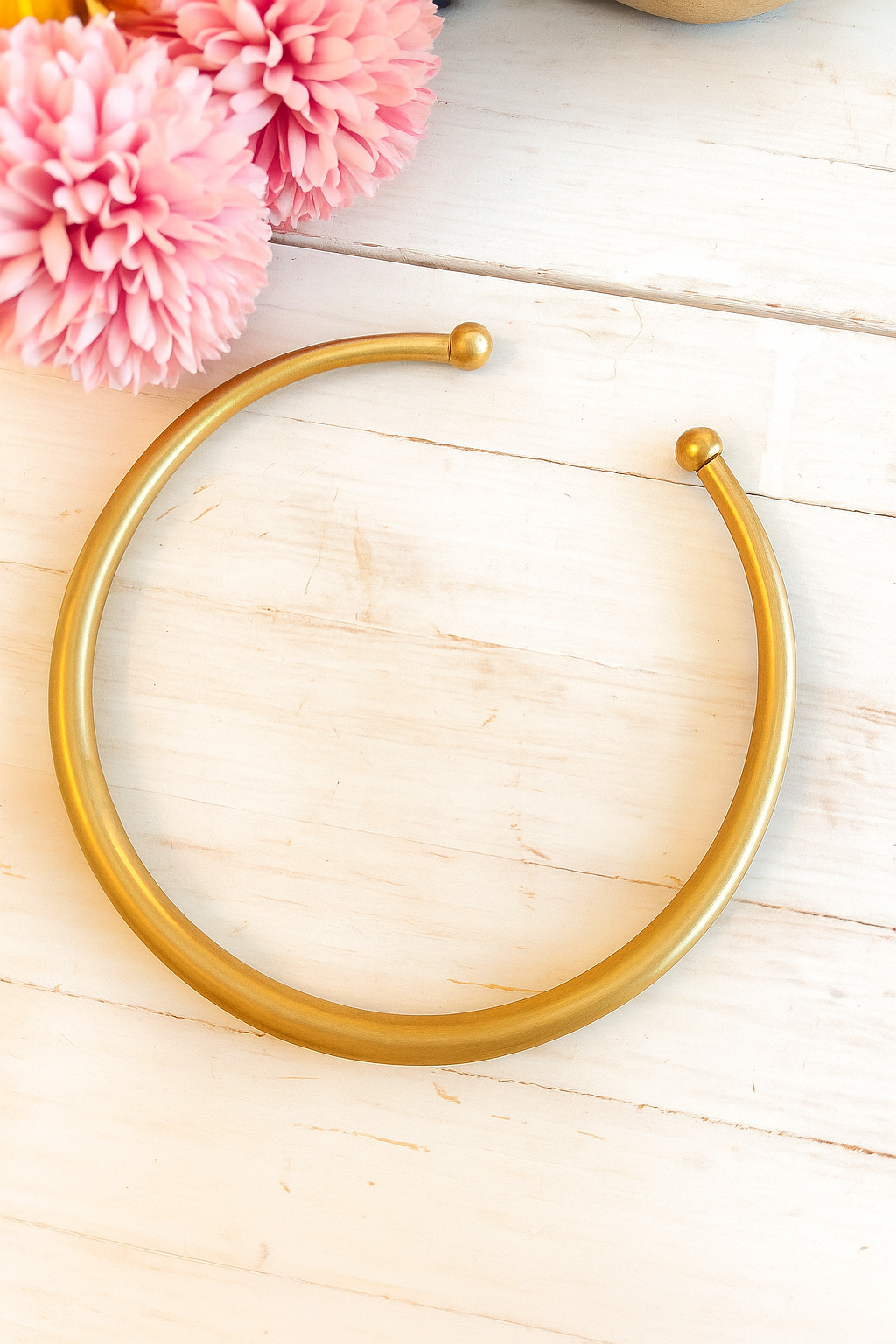 Aadyah Golden Brass Hasli for Ankle from House of Mrigaya by Nandini - 1 Anklet