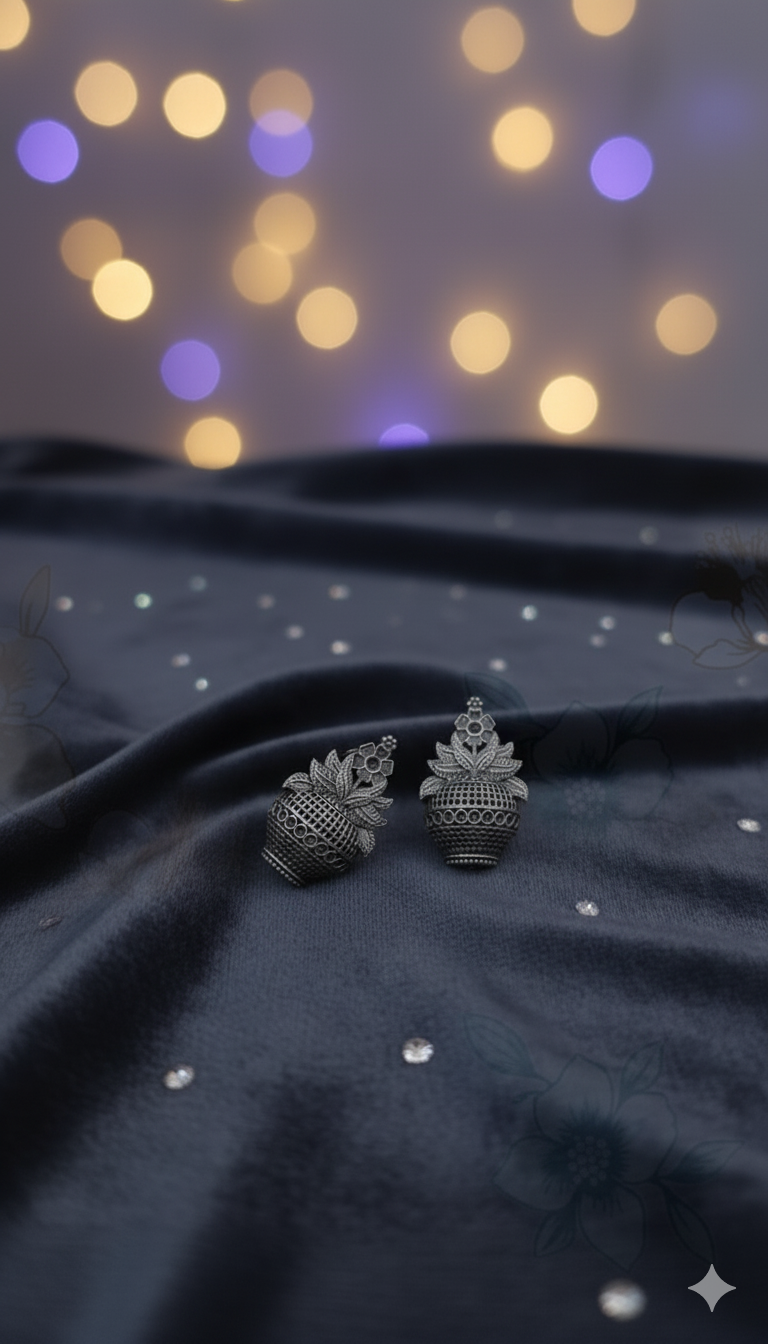 Kalash Earring Metallic