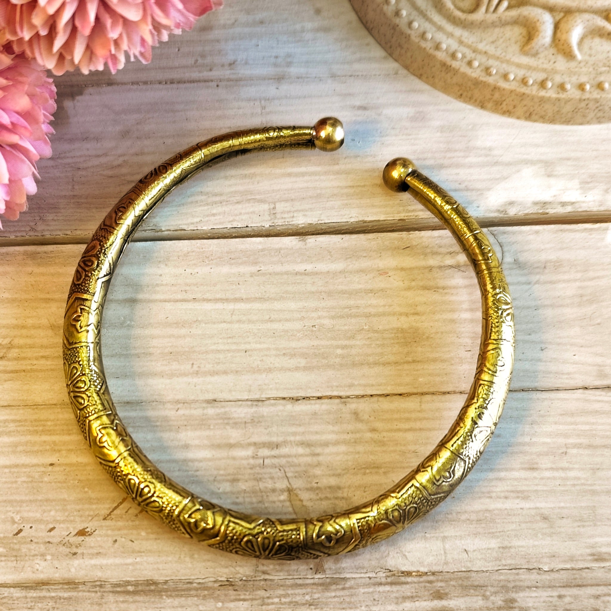 Pushtaini Golden Brass Hasli for Ankle from House of Mrigaya by Nandini