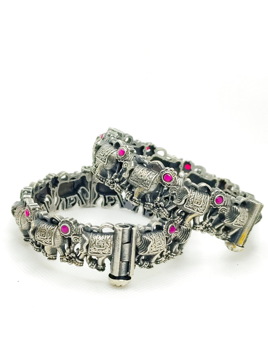 Gaaj gamani Haath Kada Antique Finish from Mrigaya by Nandini - 1 Bangle Margenta]