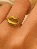 Hug Ring - Anti-Tarnish Ring
