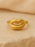 Hug Ring - Antique finish rings
